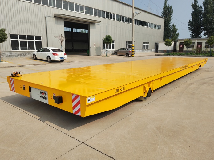 載重30噸無軌電動(dòng)平車（臺(tái)面長(zhǎng)12米、寬3米）